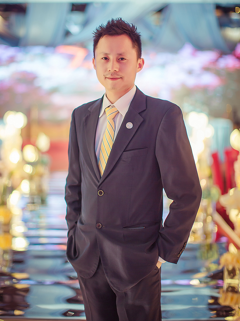罗俊琪：架设酒家内外沟通桥梁