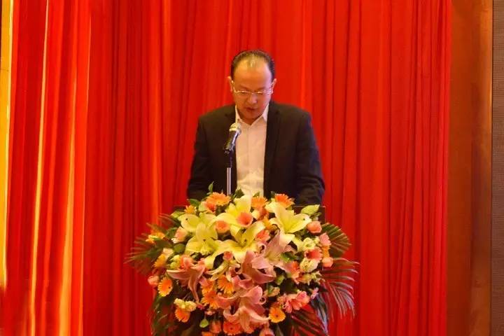 AG8旗舰厅餐饮集团2017年上半年培训总结会顺利召开